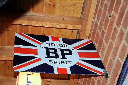 B.P. MOTOR SPIRIT - click to enlarge